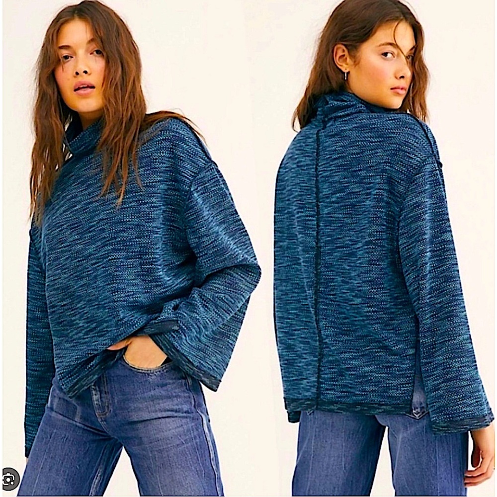WE THE FREE PEOPLE Blue Knit Bell Sleeve Turtleneck Pullover Sweater XS NWT